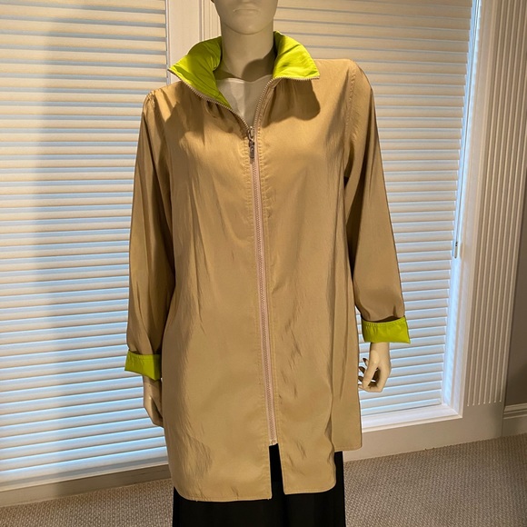 NEW Mycra PAC Reversible Hooded Rain and Wind Jacket - Picture 10 of 16